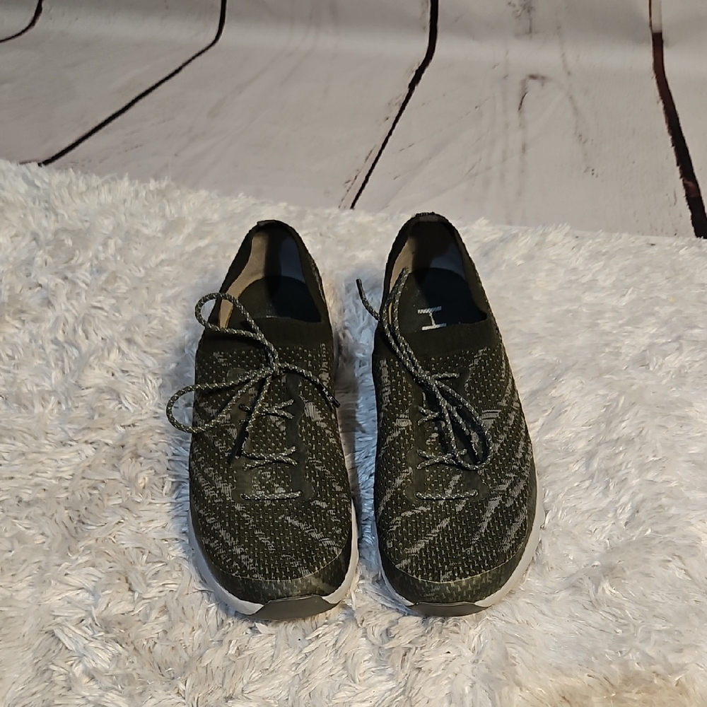 Huk Women's Green Gray Knit Lace Up Athletic Comfort Sneakers Size 10